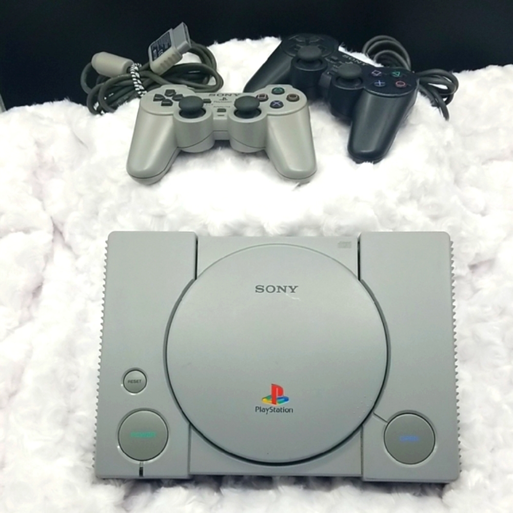 Vintage Sony PlayStation Classic Nov 1998 Video Game Console & 2 Controllers